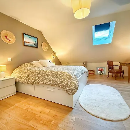 Semesterbostad Charming Renovated Stone House 10 Minutes From Cluny Riotord