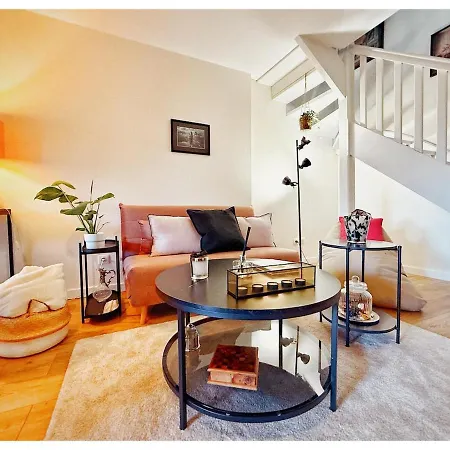 Charming Renovated Stone House 10 Minutes From Cluny Semesterbostad